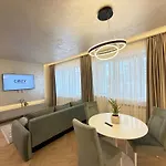Cozy Luxury In Center Of Historical 3* Brasov