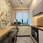 Cozy Luxury In Center Of Historical Apartment Brasov