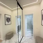 Cozy Luxury In Center Of Historical Apartment 3*