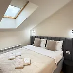 Cozy Luxury In Center Of Historical 3* Brasov