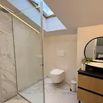 Cozy Luxury In Center Of Historical Apartment Brașov