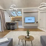 Cozy Luxury In Center Of Historical Apartment