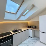 Cozy Luxury In Center Of Historical Apartment