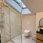 Cozy Luxury In Center Of Historical 3* Brasov