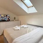 Cozy Luxury In Center Of Historical Apartment