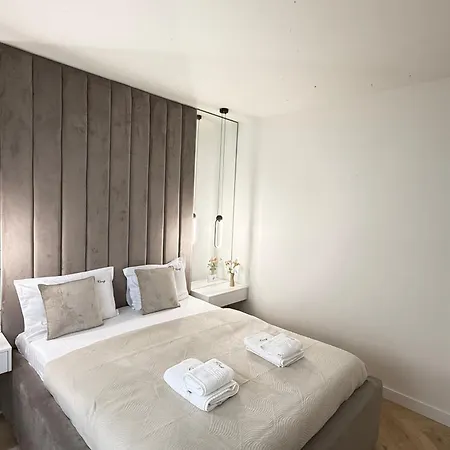 Luxury In Center Of Historical