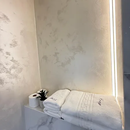 Cozy Luxury In Center Of Historical Apartment Brasov