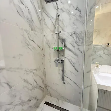Cozy Luxury In Center Of Historical 3*