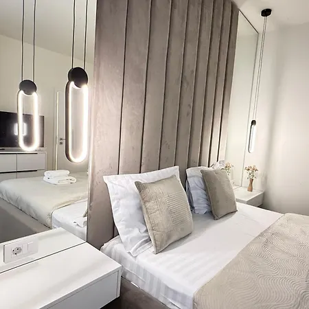 Cozy Luxury In Center Of Historical 3*