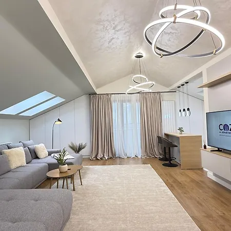 Cozy Luxury In Center Of Historical