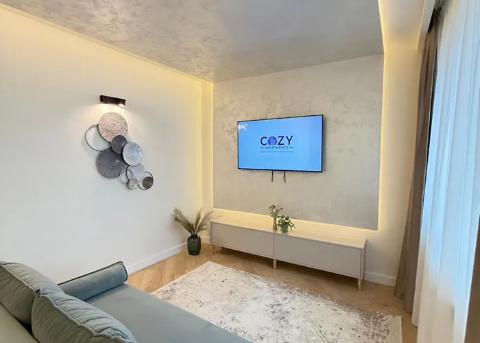 Luxury In Center Of Historical Брашов