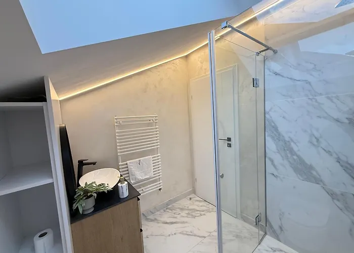 Luxury In Center Of Historical