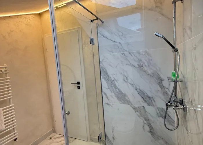 Luxury In Center Of Historical 3*