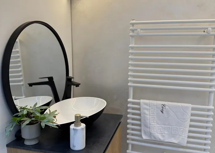 Luxury In Center Of Historical Апартаменты 3*